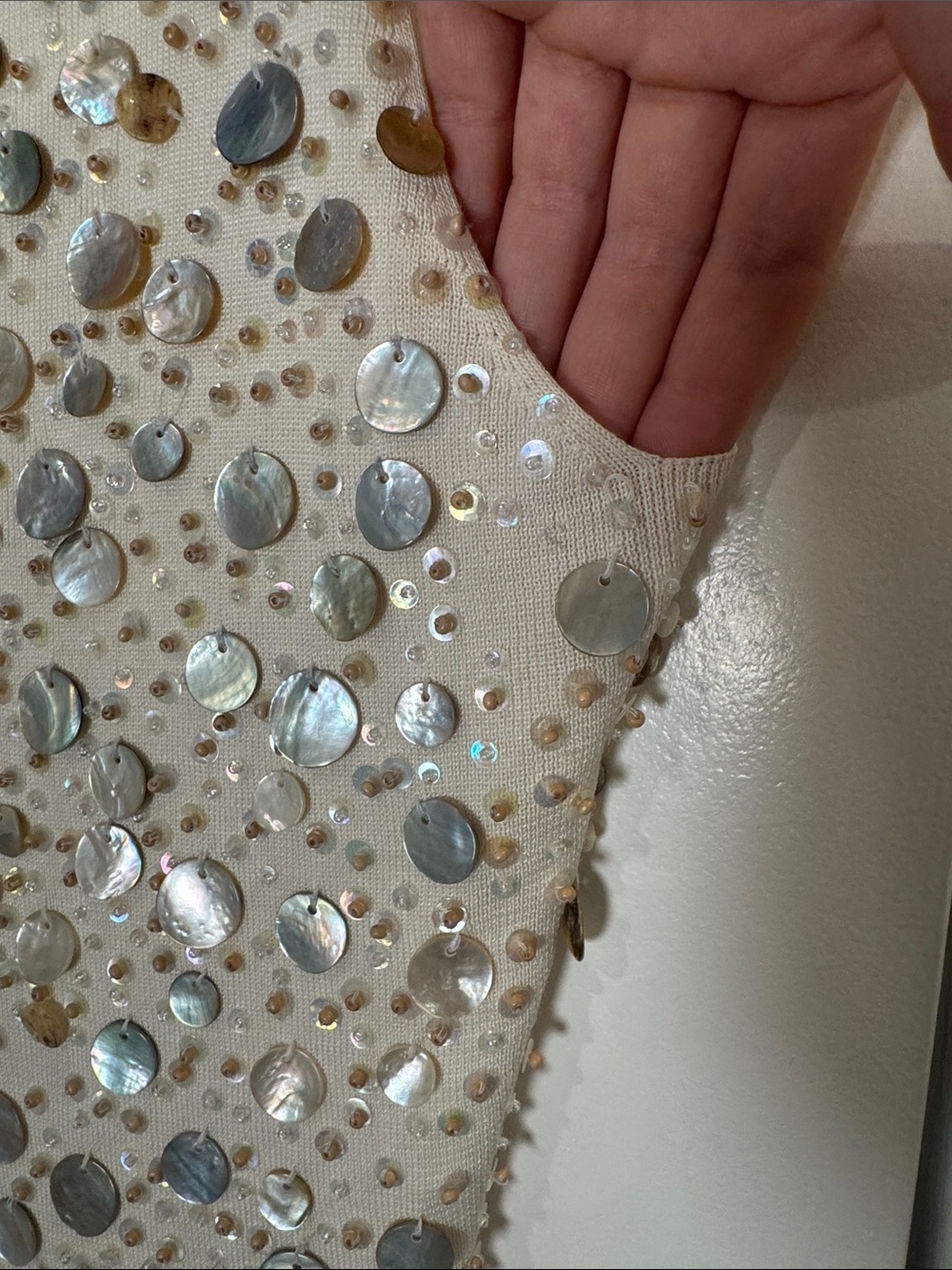 Dué Per Dué Silk and Mother of Pearl and Beaded Top - Picture 5 of 7